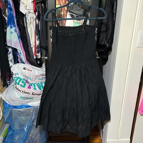 Beautiful 👗 - Picture 2 of 5